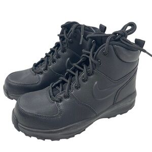 Nike Kids Manoa LTR Triple Black Leather Size Youth 4 BQ5372 New